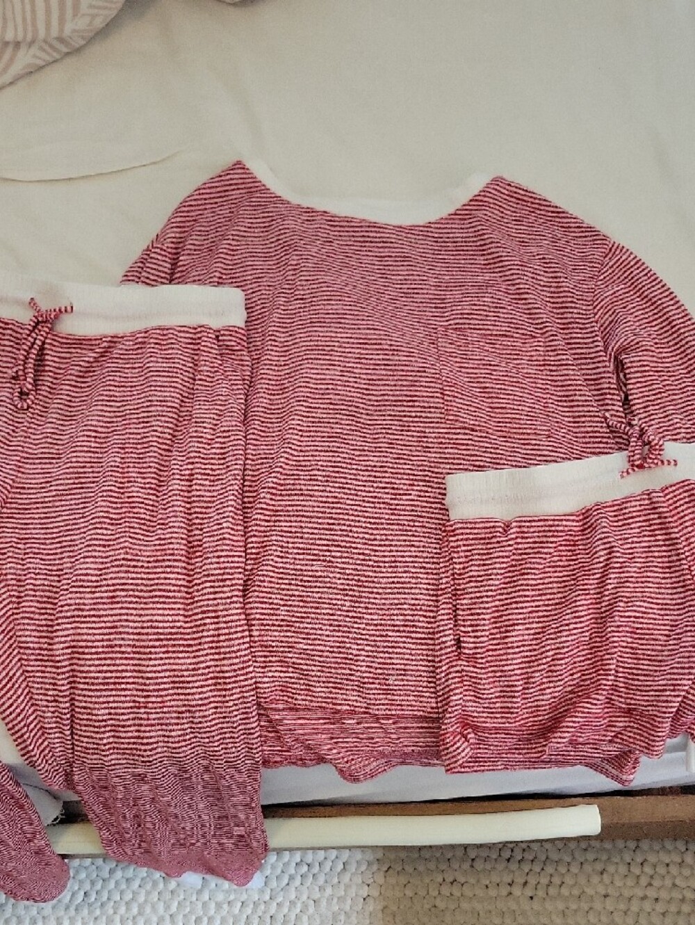 stars above Red and White Striped Knit Set (3 Pieces)